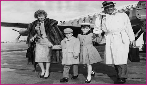 Did Desi Arnaz Jr have a child at 15?