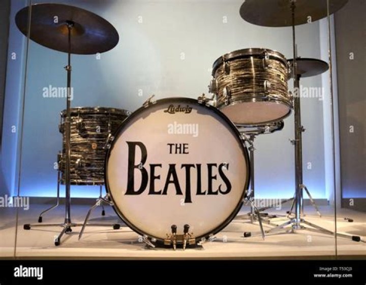 Which member of The Beatles played drum set?